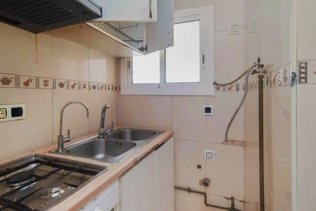 Küche von Wohnung zum Verkauf in Santa Coloma de Gramenet