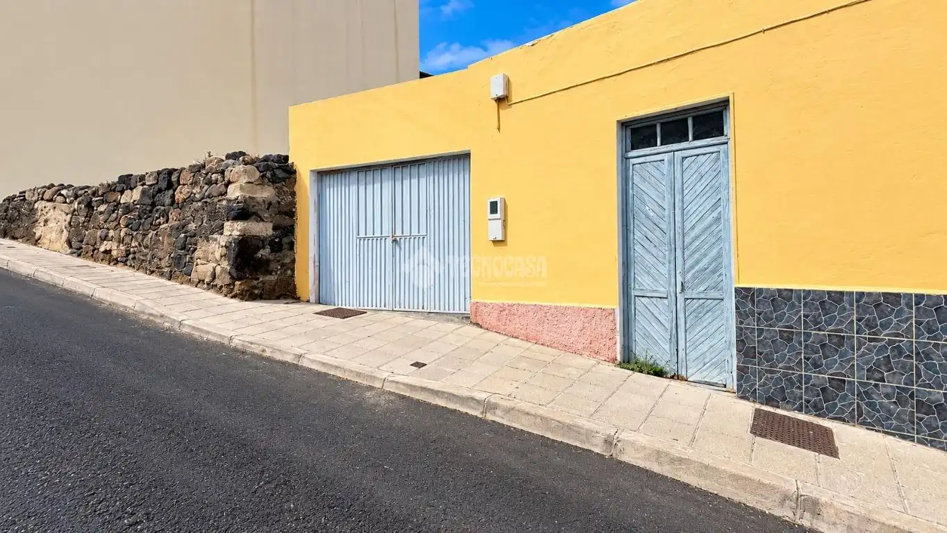 Vista exterior de Casa o chalet en venta en Candelaria con Jardín privado