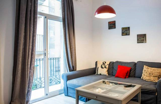 Piso en Alquiler en N/A en El Raval