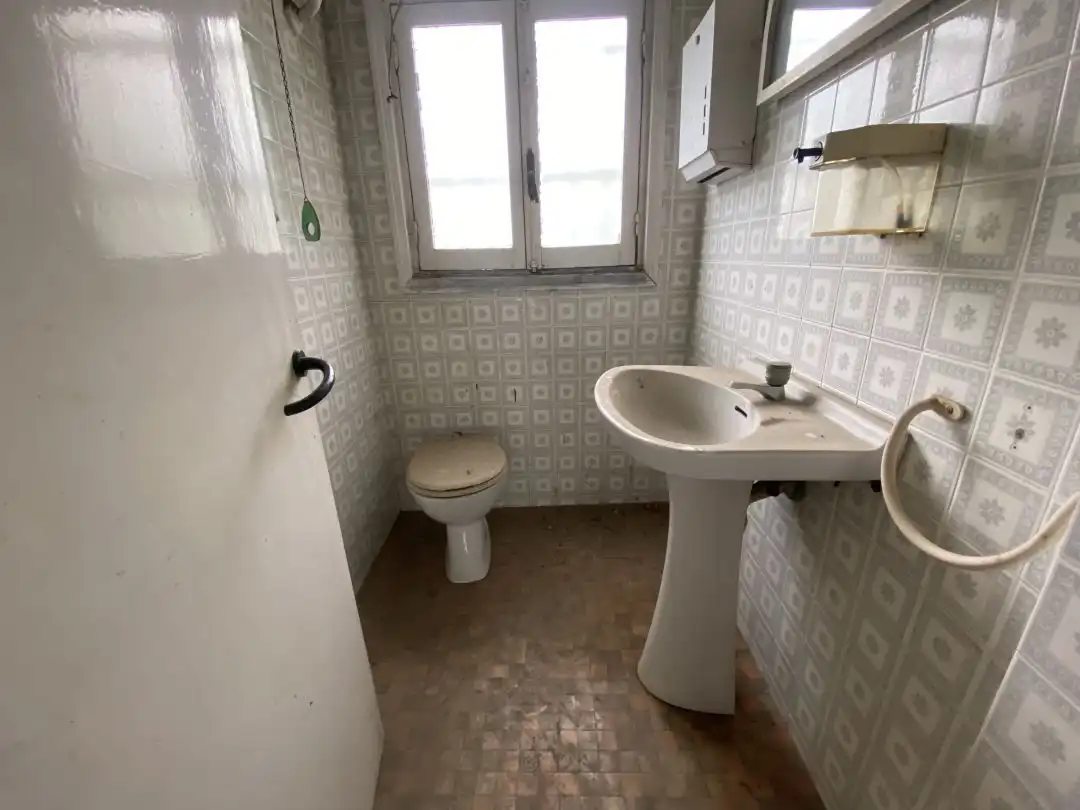 Bathroom of Commercial properties for sale in Bergara