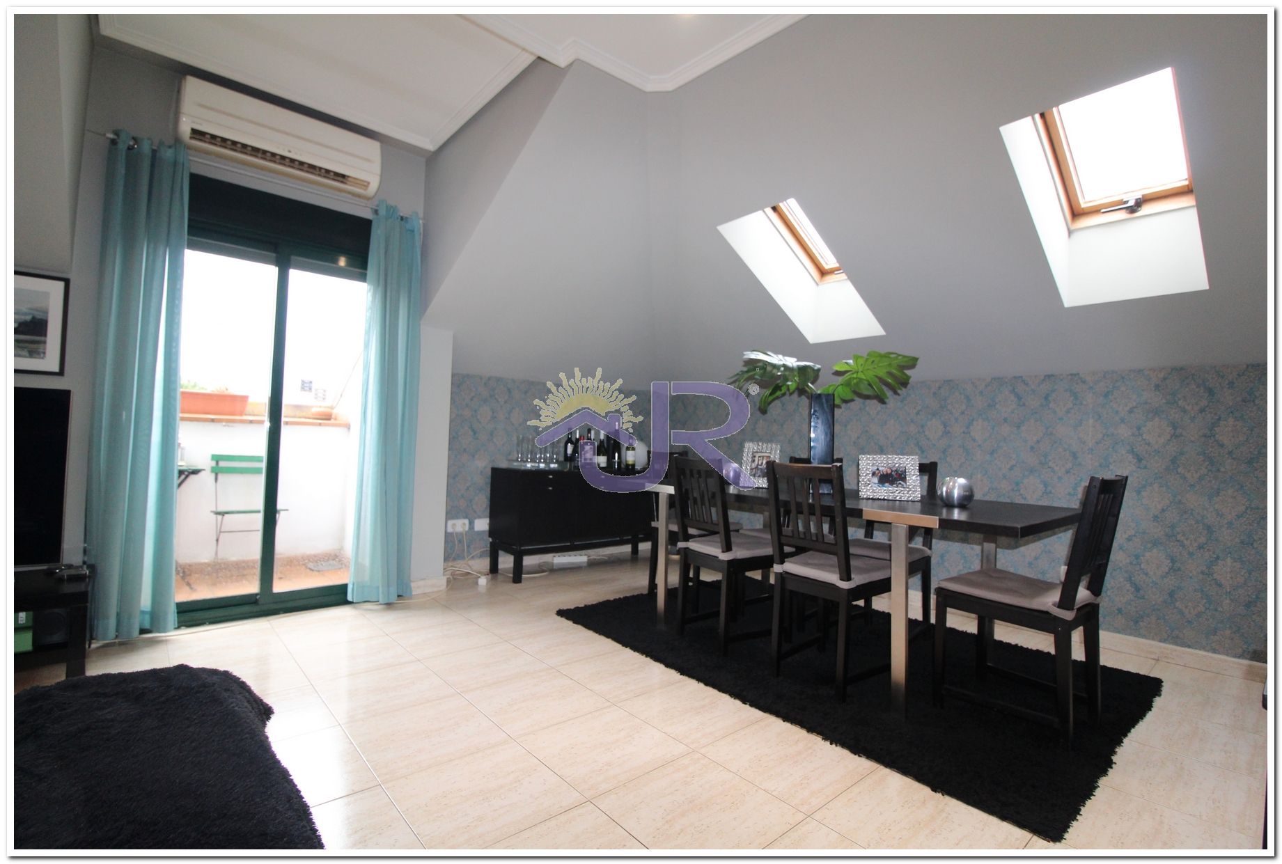 Menjador de Àtic en venda en Paracuellos de Jarama amb Aire condicionat, Calefacció i Terrassa