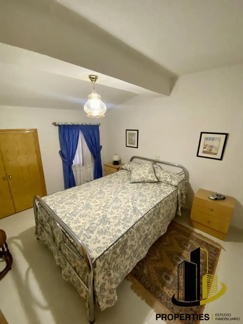 Bedroom of Houses for sale in La Tala