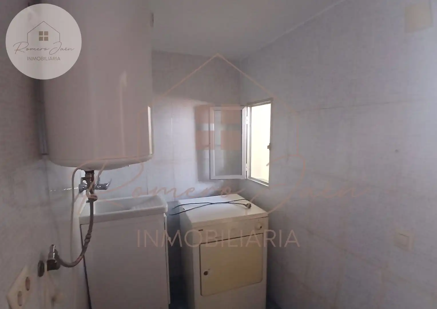 Cuina de Casa o xalet en venda en Jaén amb Terrassa