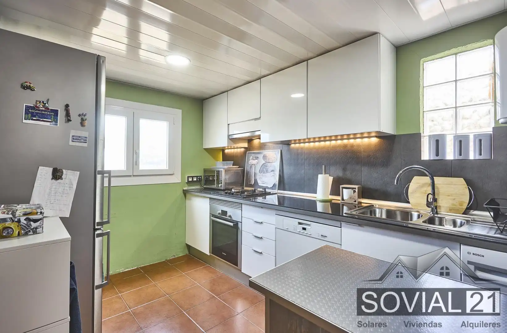 Cocina de Casa o chalet en venta en Barcelona con Calefacción, Jardín privado y Terraza