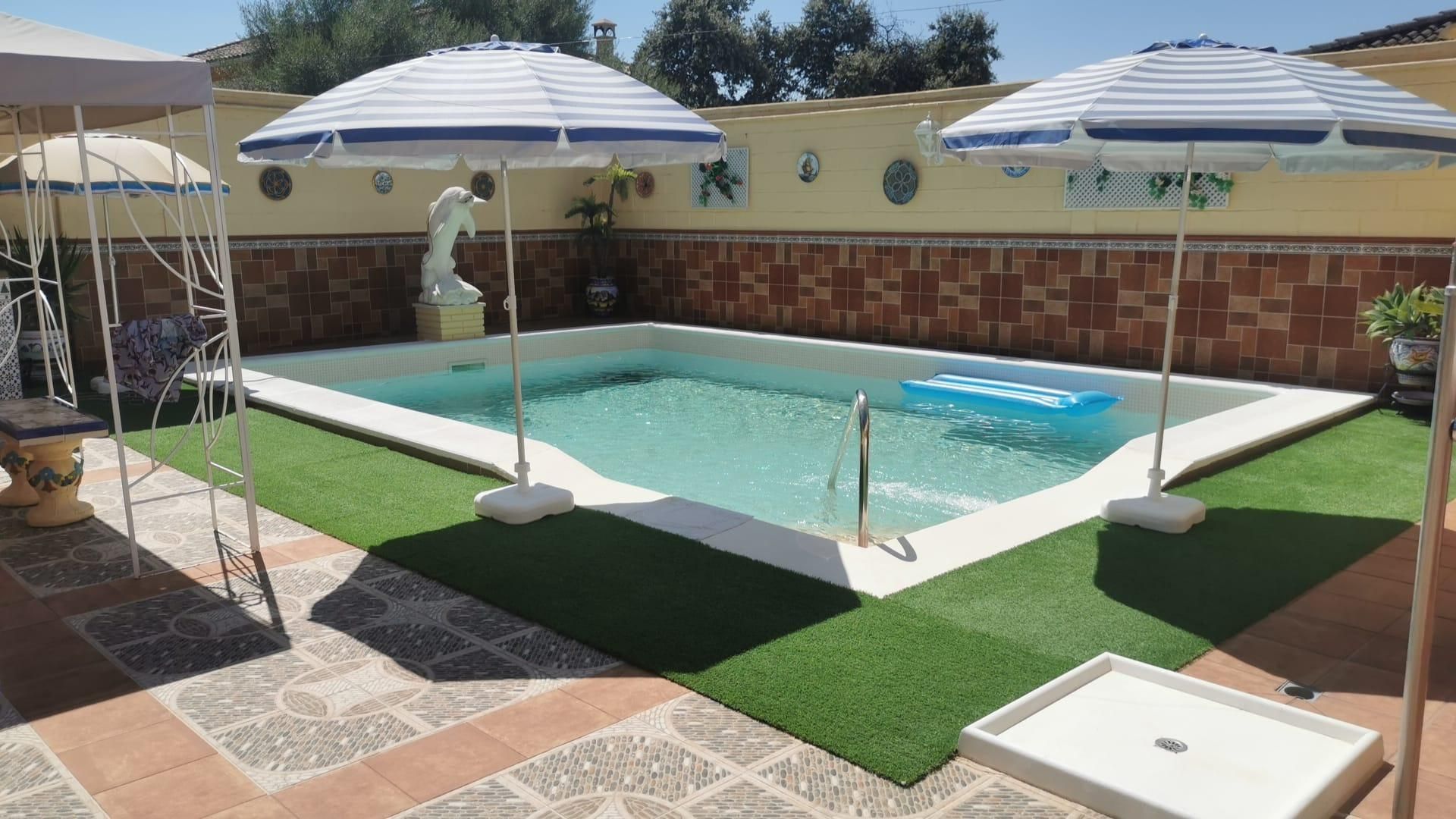 Piscina de Casa o xalet en venda en  Córdoba Capital amb Aire condicionat, Jardí privat i Terrassa