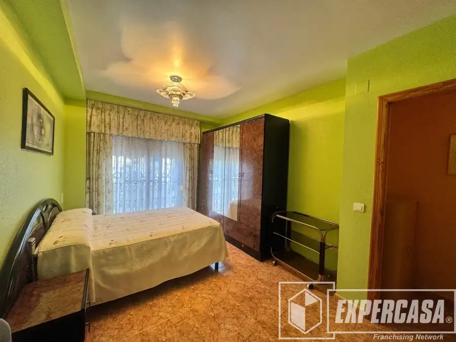 Bedroom of Flat for sale in Albal  with Air Conditioner, Terrace and Storage room