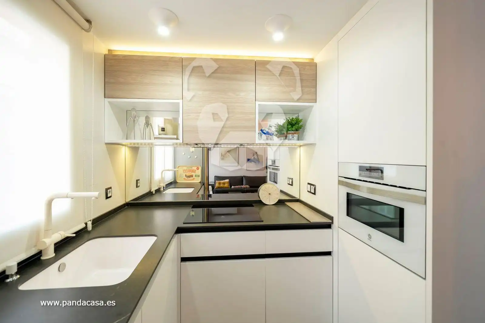 Kitchen of Flat for rent in Madrid  with Air Conditioner, Heating and Parquet flooring
