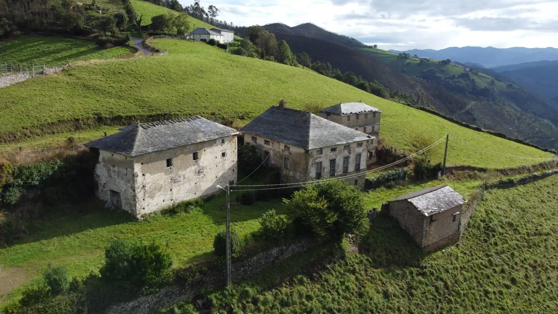 Vista exterior de Casa o chalet en venta en Valdés - Luarca con Jardín privado, Terraza y Trastero