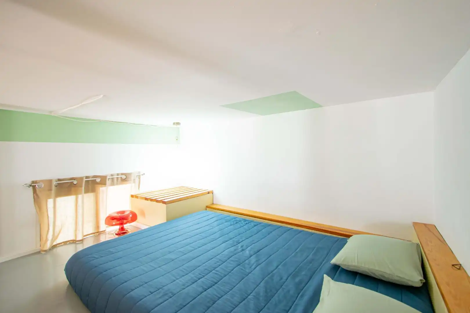 Dormitori de Casa o xalet en venda en Sevilla amb Aire condicionat i Balcó
