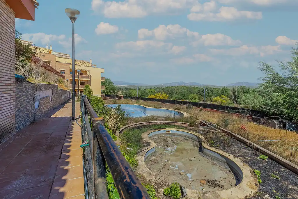 Piscina de Edifici en venda en Atarfe