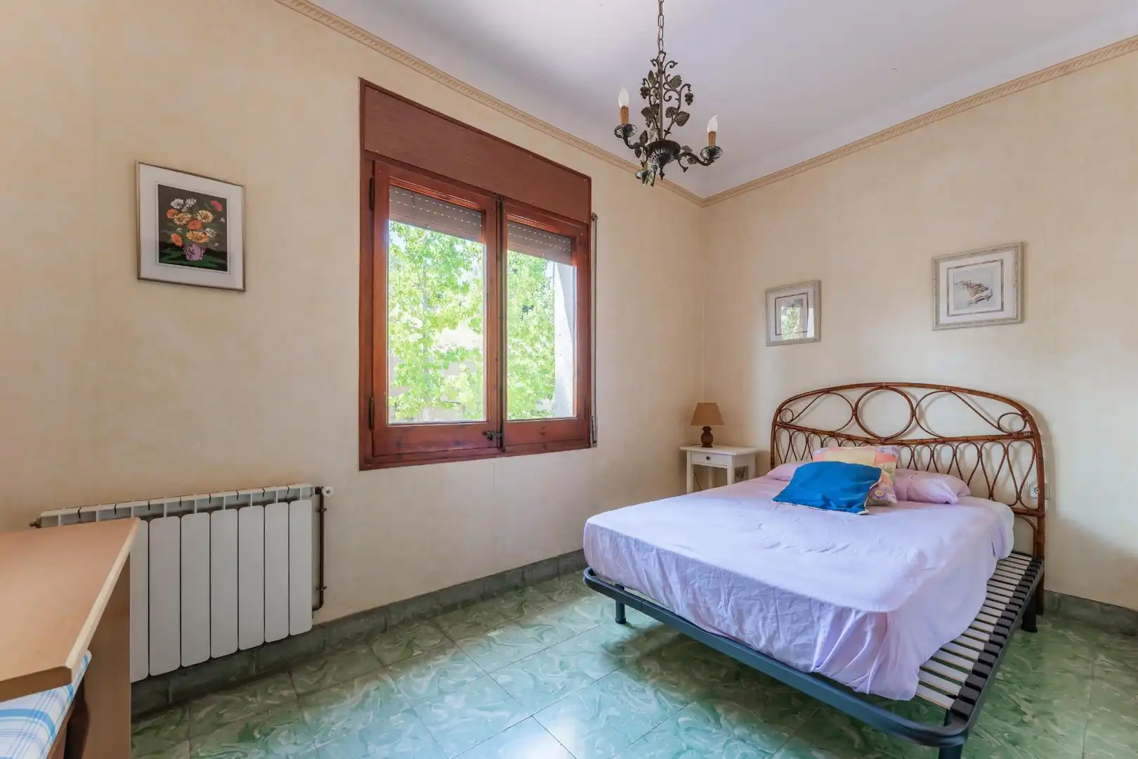 Dormitori de Casa o xalet en venda en Montornès del Vallès amb Calefacció, Jardí privat i Piscina
