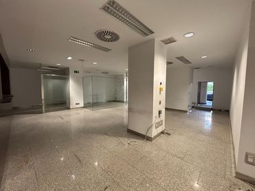 Business premises to rent in Paseo del Doctor Fernández Iparraguirre