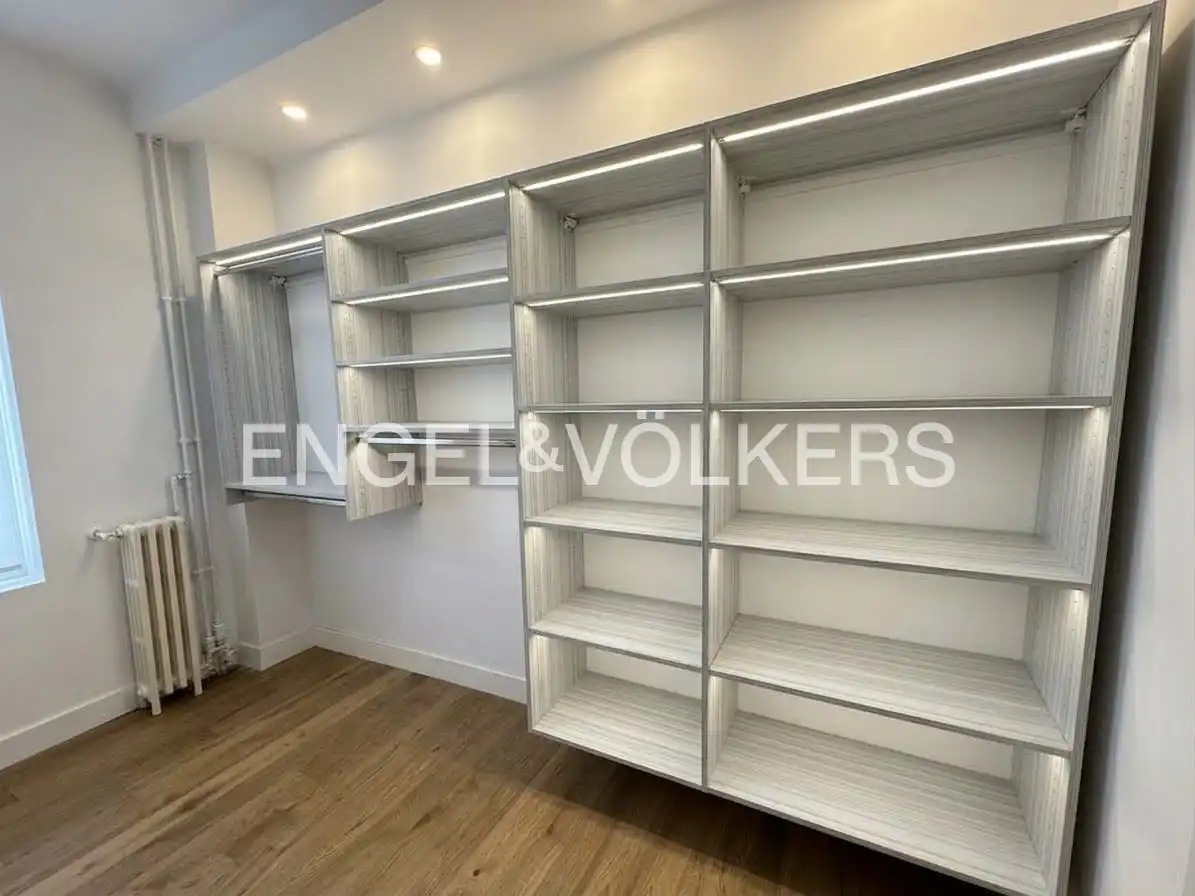 Flat for rent in Madrid  with Air Conditioner, Heating and Parquet flooring