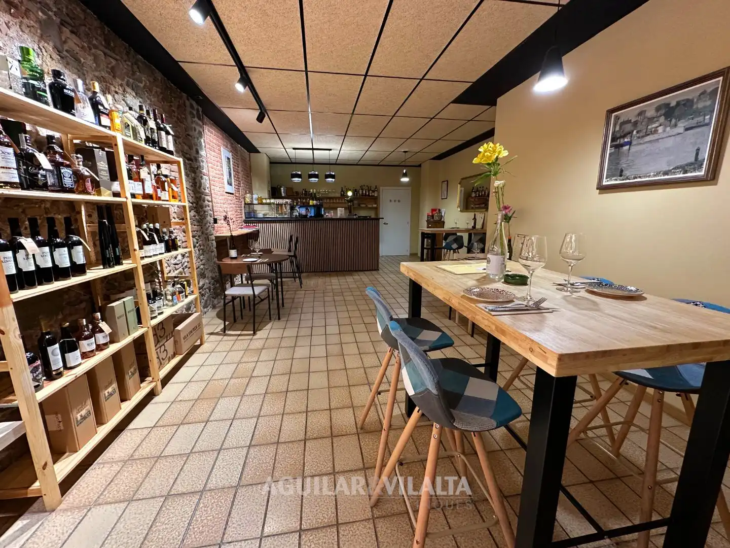 Business premises for transfer in Joan Prim 141