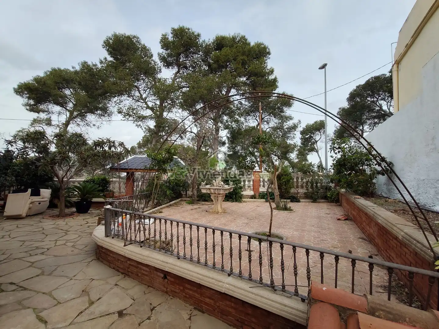 Jardí de Casa o xalet en venda en Cerdanyola del Vallès amb Calefacció, Jardí privat i Parquet