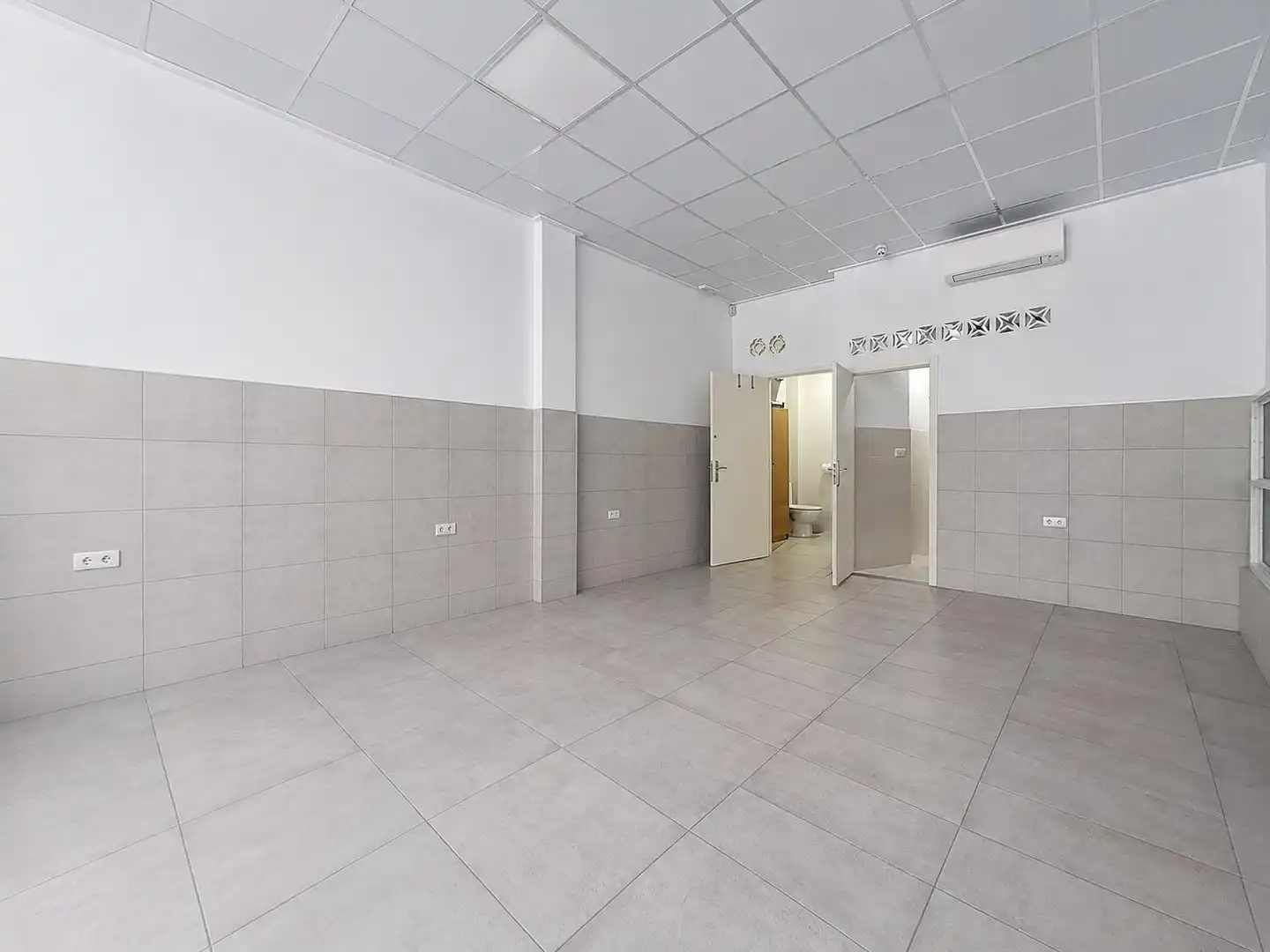 Local en venta en Santa Pola con Aire acondicionado y Terraza