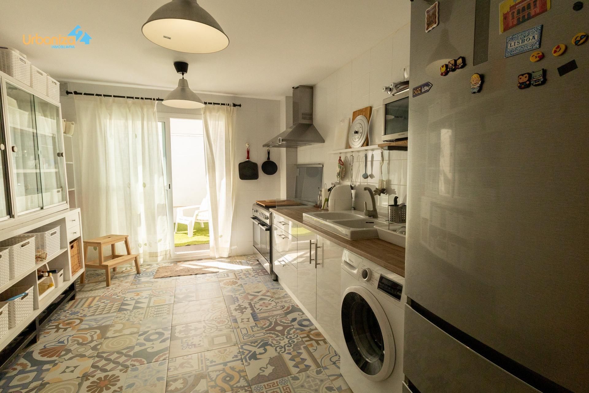 Kitchen of Single-family semi-detached for sale in Badajoz Capital  with Terrace