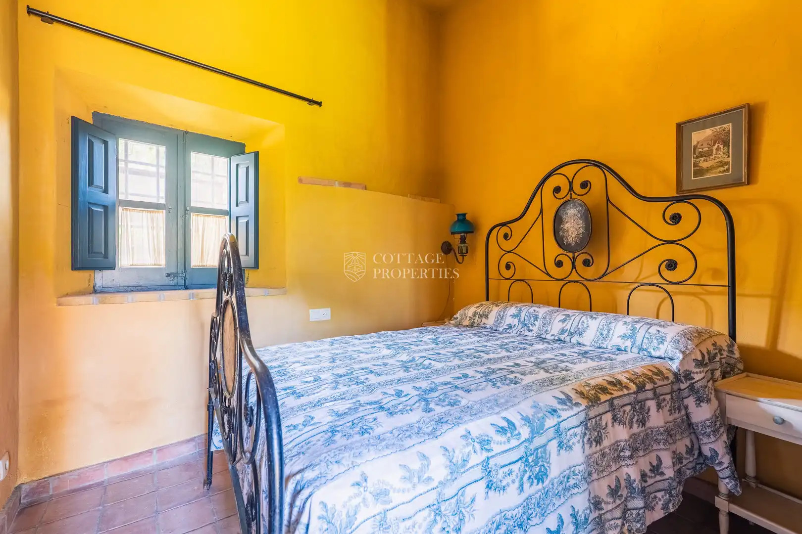 Bedroom of Country homes for sale in Foixà  with Air Conditioner, Private garden and Swimming Pool
