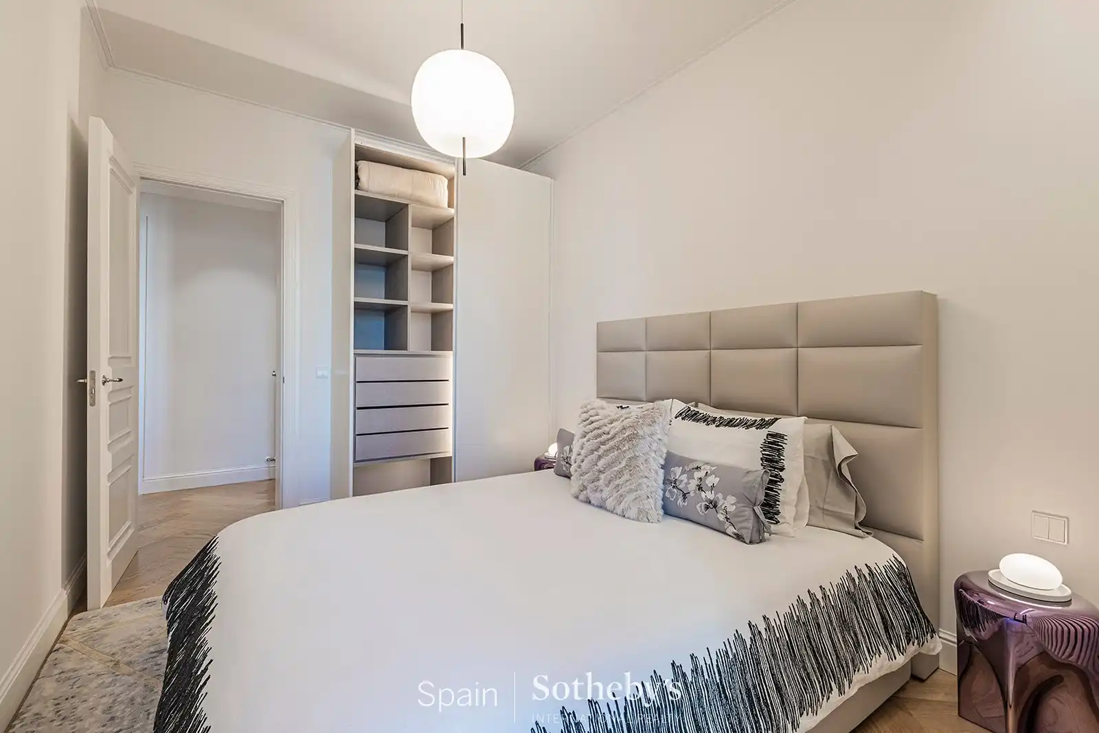 Schlafzimmer von Wohnungen zum Verkauf in Barcelona mit Klimaanlage, Heizung und Abstellraum