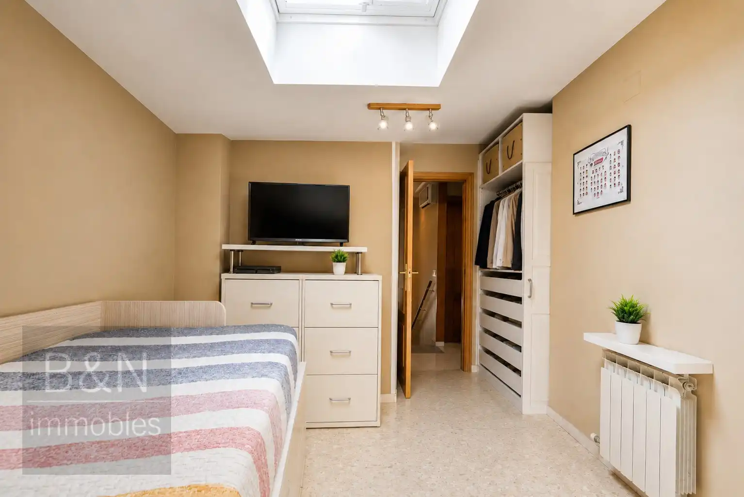 Bedroom of Duplexes for sale in Sabadell  with Air Conditioner, Heating and Terrace