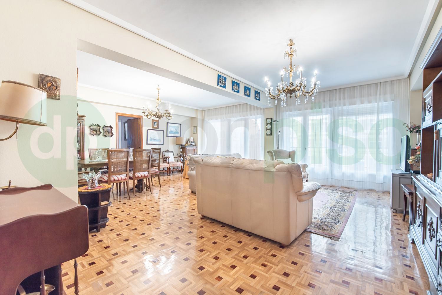 Sala d'estar de Pis en venda en  Madrid Capital amb Aire condicionat, Calefacció i Parquet