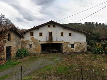 Country house for sale in Barrio Oromiño