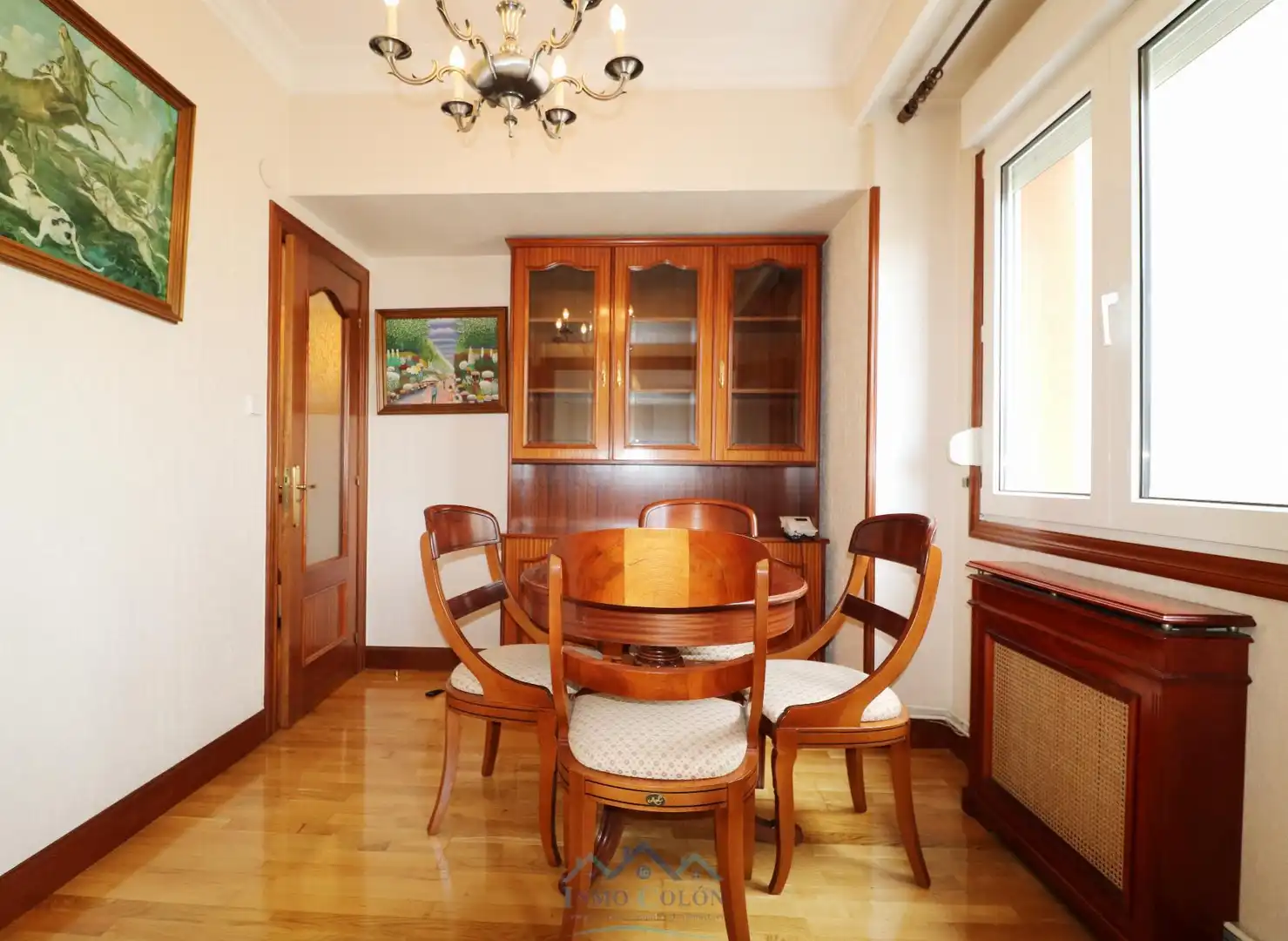 Comedor de Piso en venta en Irun  con Calefacción y Amueblado
