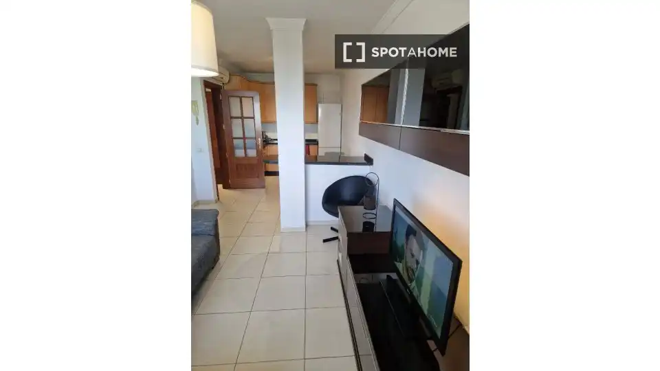 Sala de estar de Apartamento para compartir en San Cristóbal de la Laguna con Aire acondicionado, Terraza y Amueblado