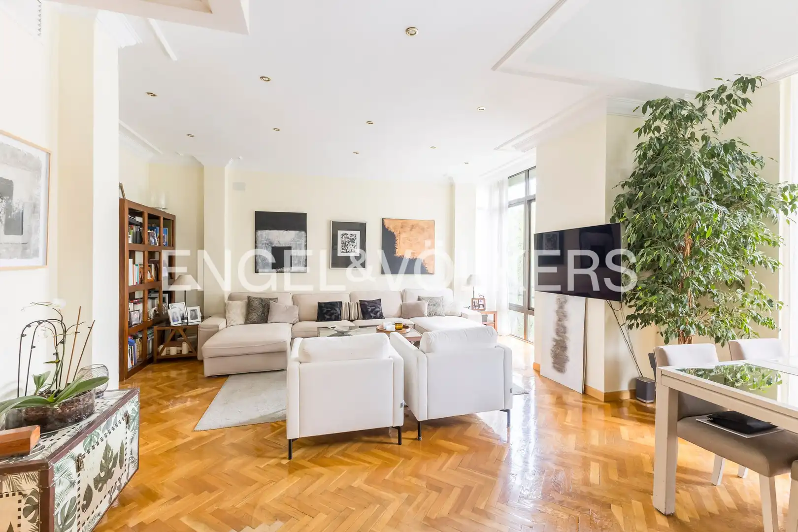 Sala d'estar de Àtic en venda en Madrid amb Aire condicionat, Calefacció i Jardí privat