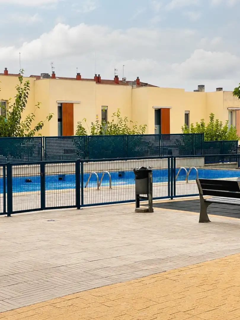 Piscina de Piso en venta en Paterna con Aire acondicionado, Calefacción y Piscina