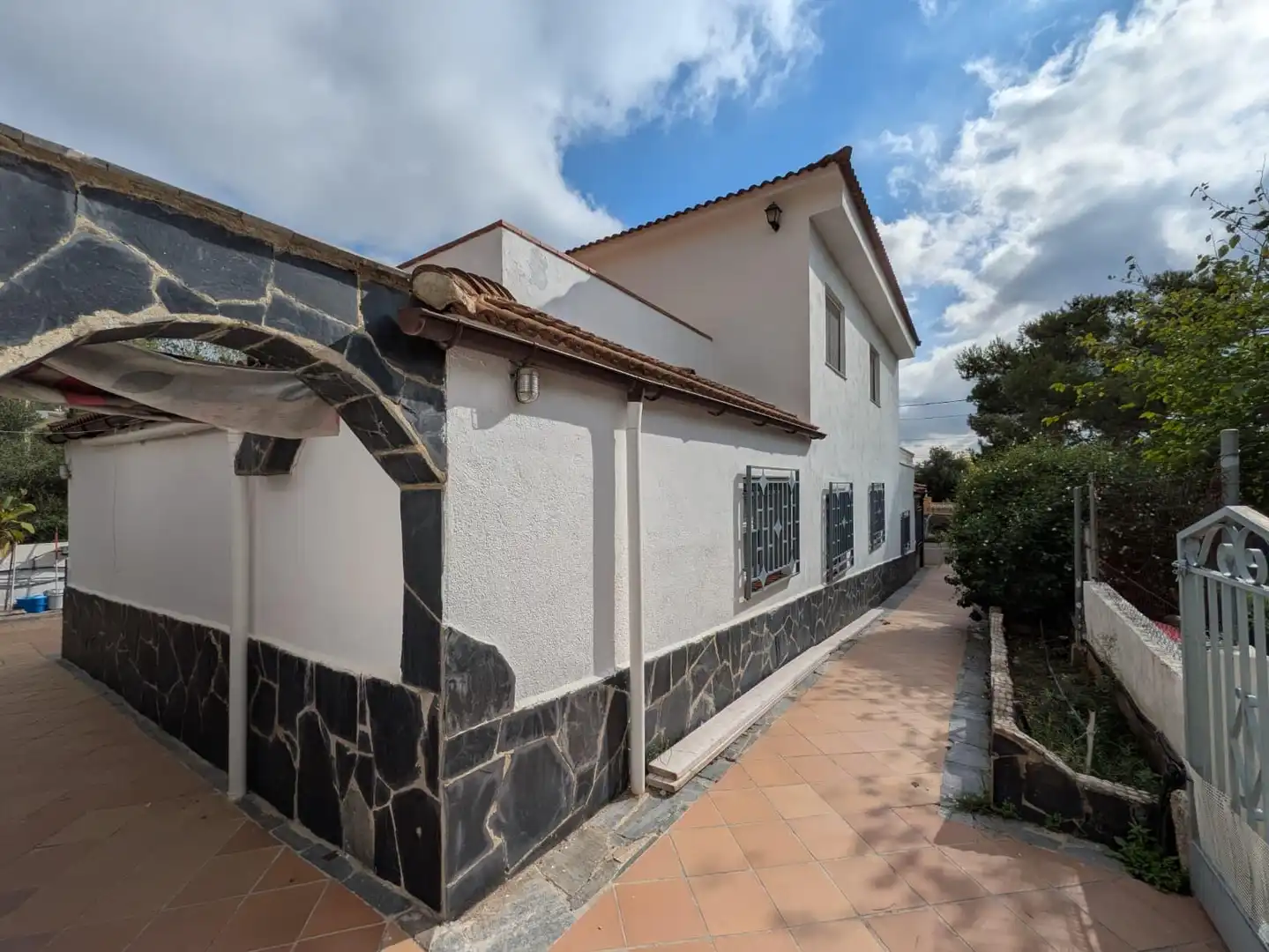 Vista exterior de Casa o chalet en venta en El Montmell, Tarragona