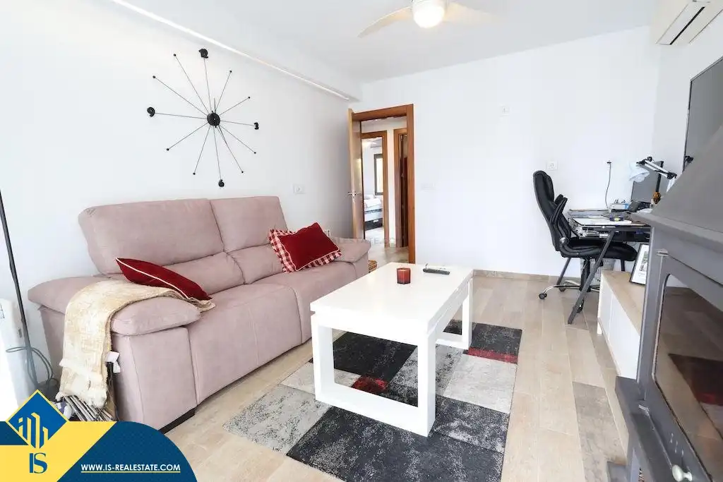 Sala de estar de Dúplex en venta en Orihuela con Terraza, Amueblado y Piscina comunitaria