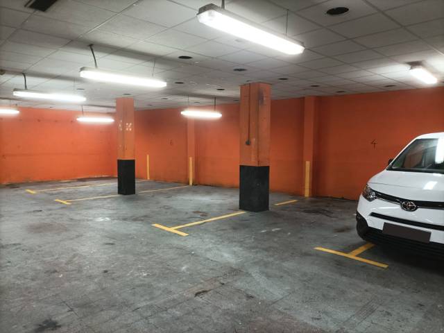 Garaje en Alquiler en Calle del General Ricardos, 136 en San Isidro