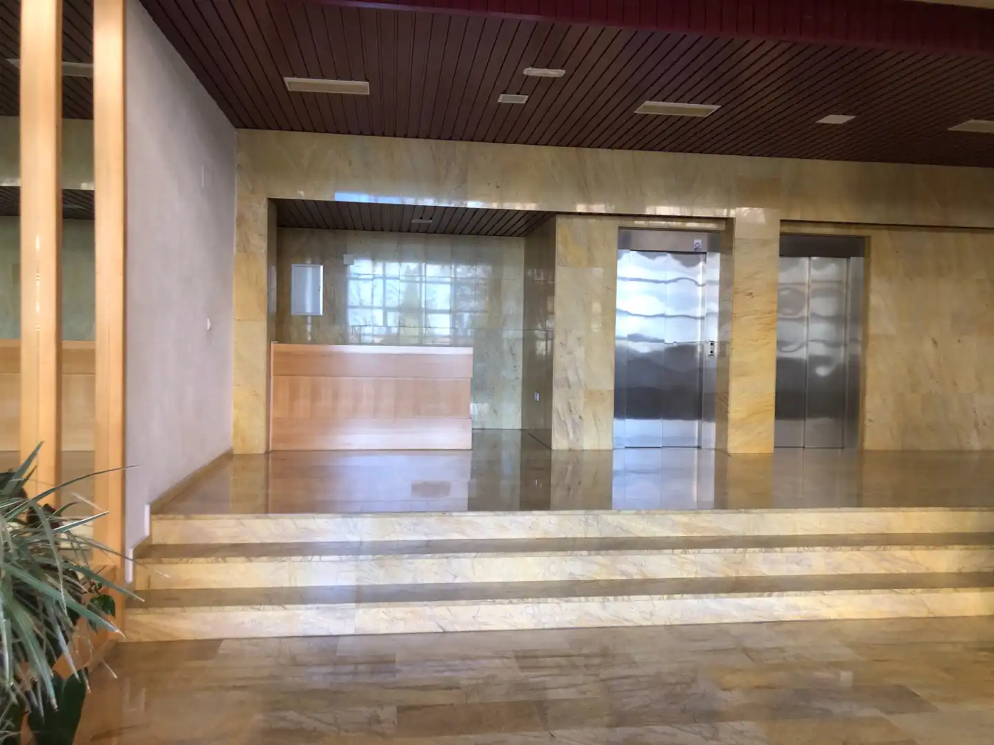 Office for sale in Jaén  with Air Conditioner and Furnished
