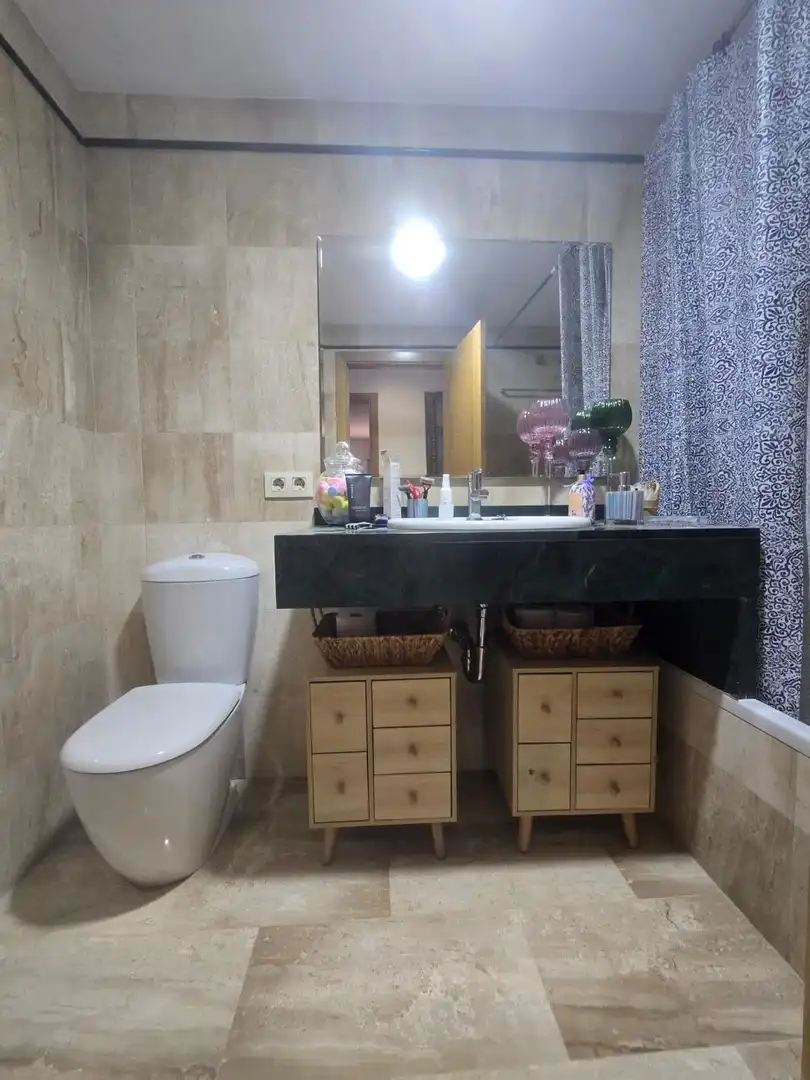 Baño de Piso en venta en  Palma de Mallorca con Aire acondicionado, Calefacción y Terraza