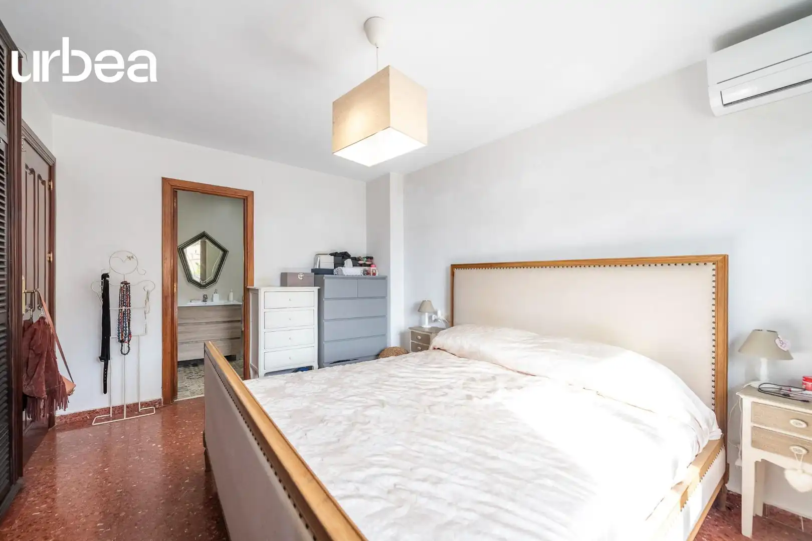 Habitación de Ático en venta en Málaga con Calefacción, Terraza y Balcón