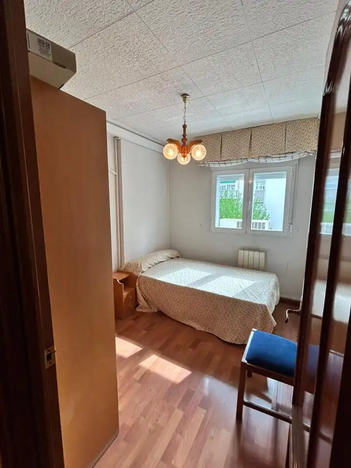 Bedroom of Flat for sale in Móstoles  with Air Conditioner, Heating and Parquet flooring