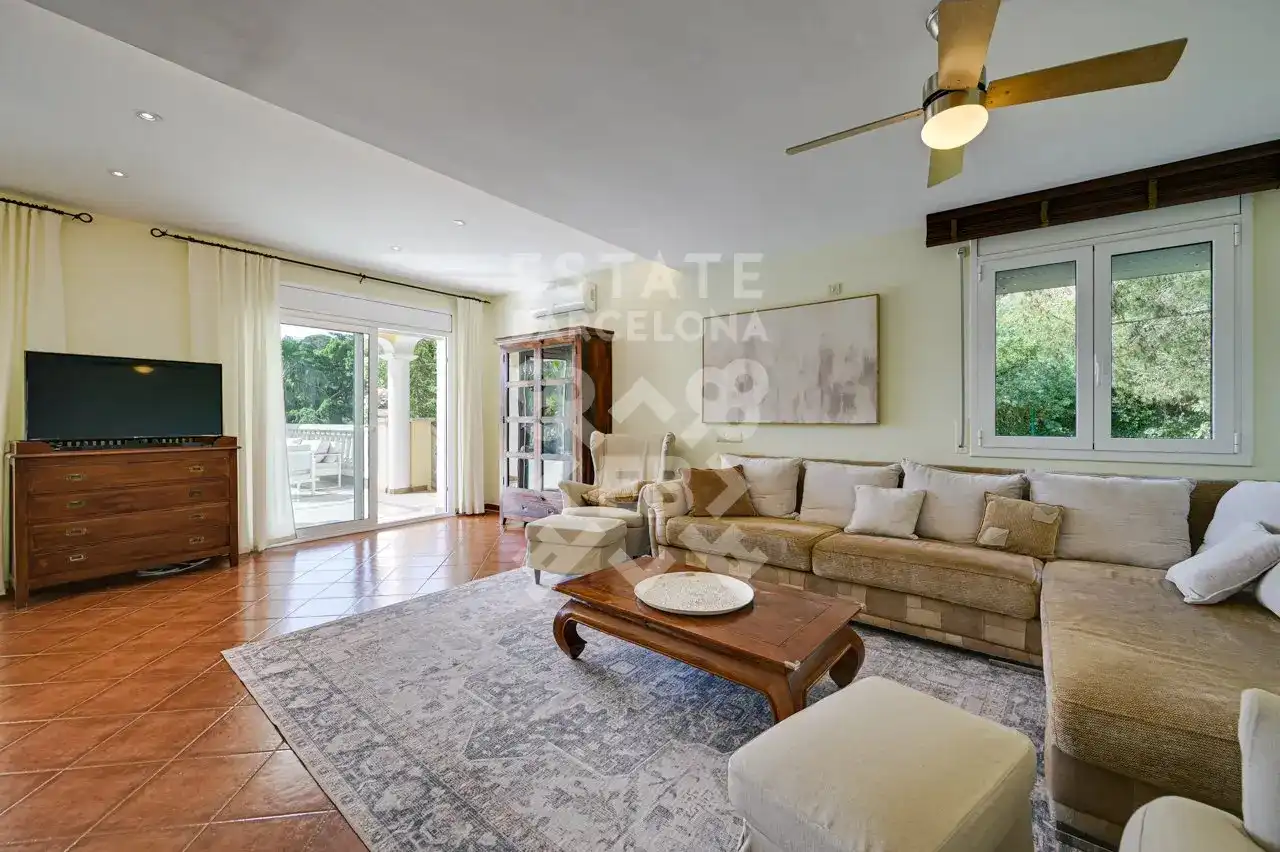 Sala de estar de Casa o chalet en venta en Tossa de Mar con Aire acondicionado, Calefacción y Jardín privado