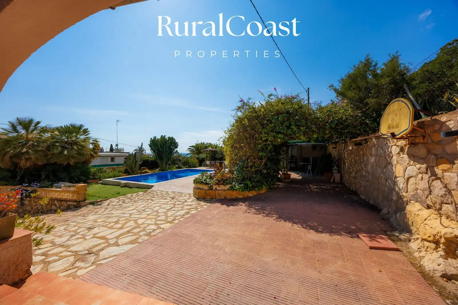 Exterior view of Detached homes for sale in El Campello  with Air Conditioner, Heating and Terrace
