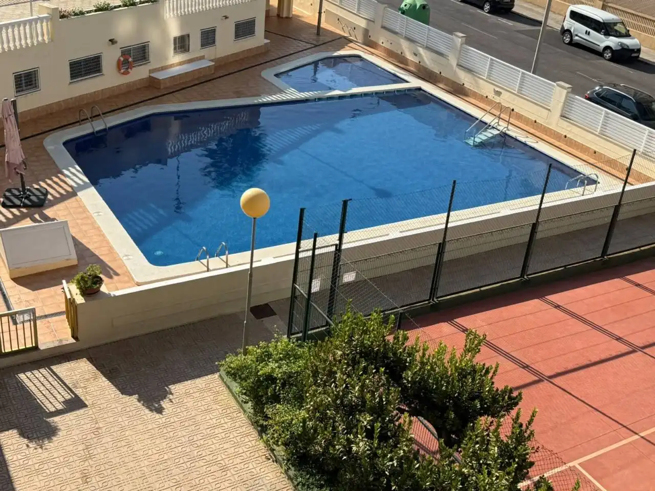 Flat with pool for sale in Avenida Ferrandis Salvador