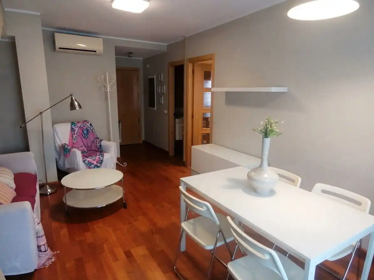 Appartamento con terrazza in vendita a Torrecaballeros, imagen 3