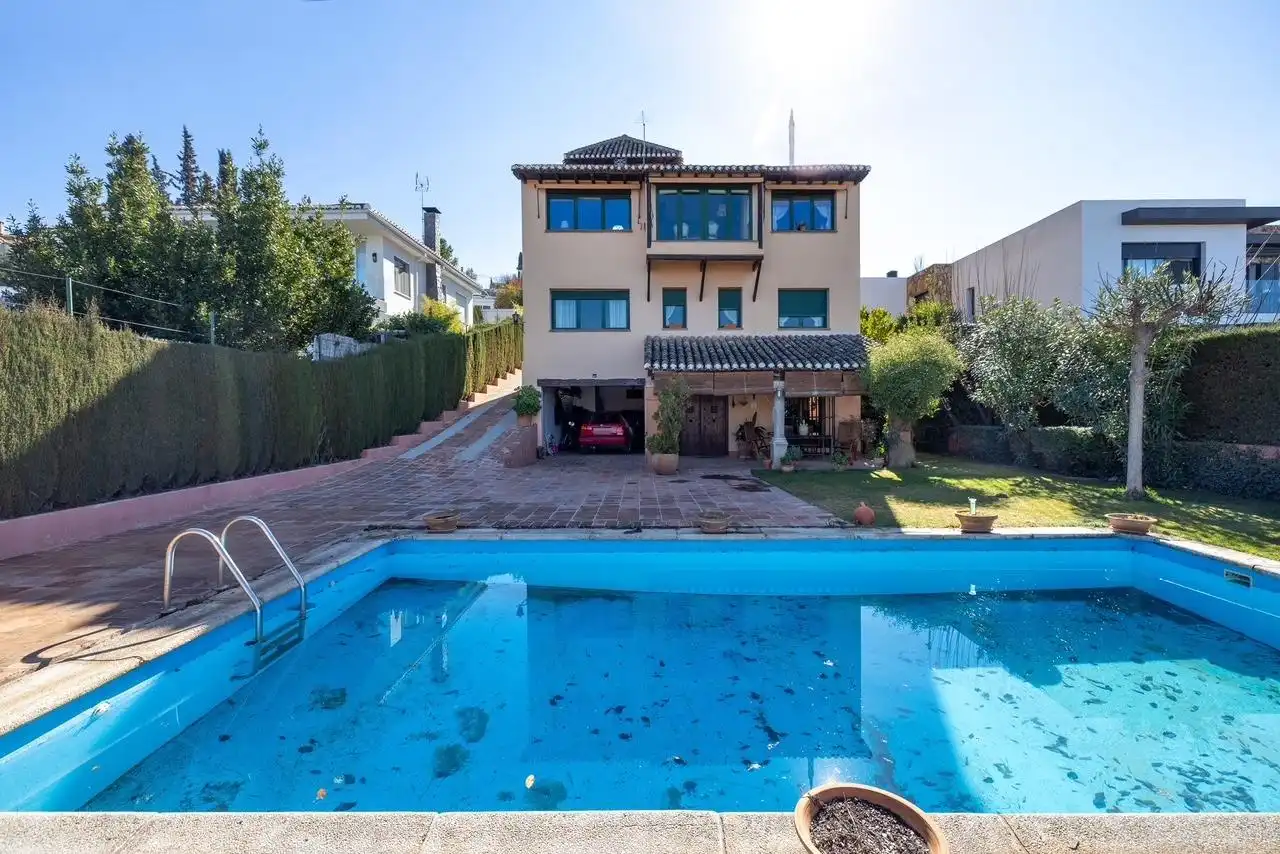 Xalet amb piscina en venda a Barrio de la Vega, imagen 6