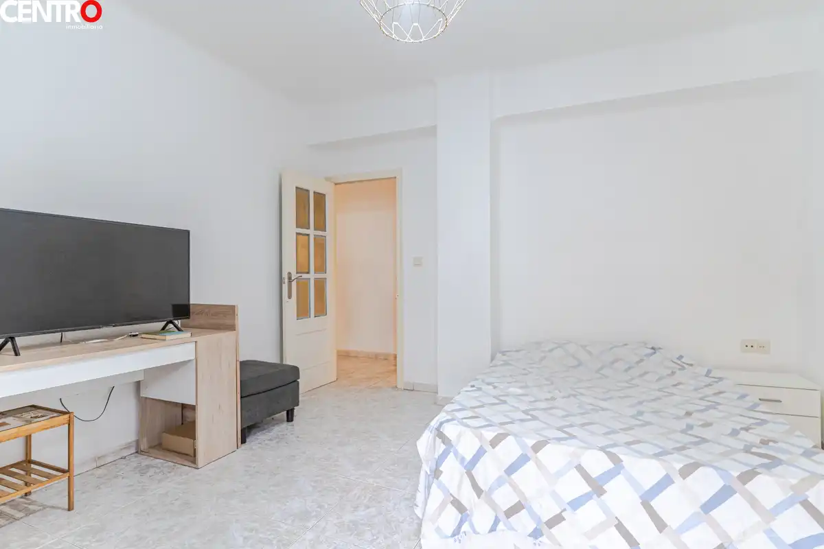 Flat with lift for sale in Calle Alhamar, imagen 2