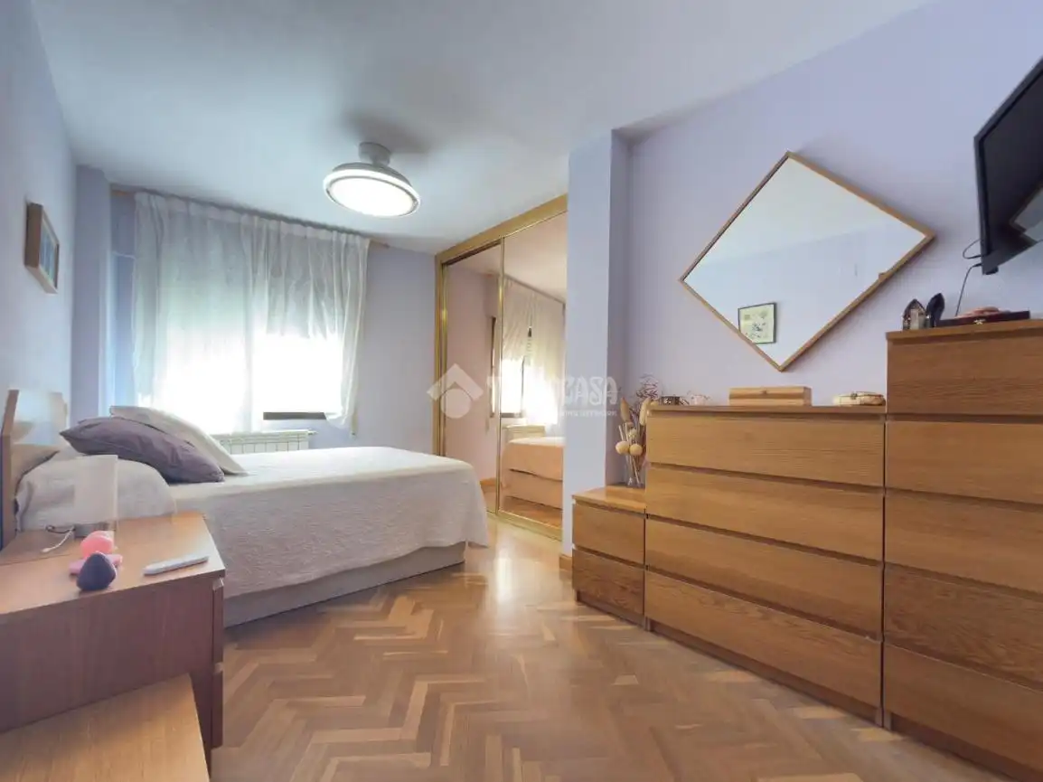 Habitación de Piso en venta en Alcobendas con Aire acondicionado, Parquet y Balcón