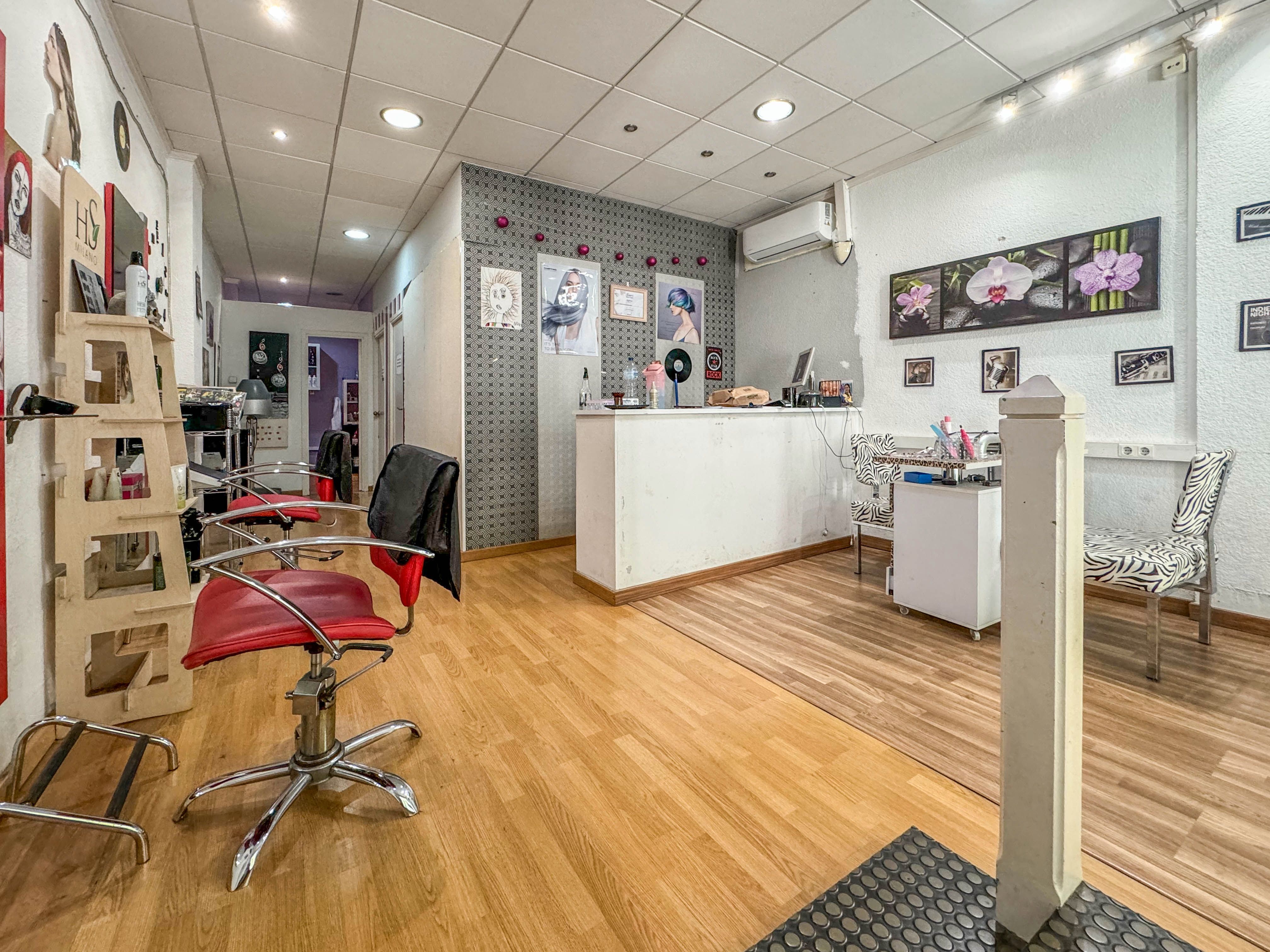 Local en venda en Reus amb Aire condicionat, Parquet i Internet