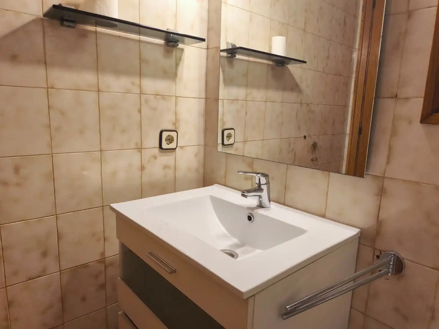 Badezimmer von Haus oder Chalet zum Verkauf in Blanes mit Heizung, Privatgarten und Terrasse