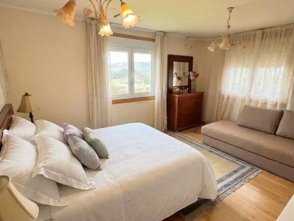 Bedroom of Houses for sale in Loureda - Lañas - Barrañán