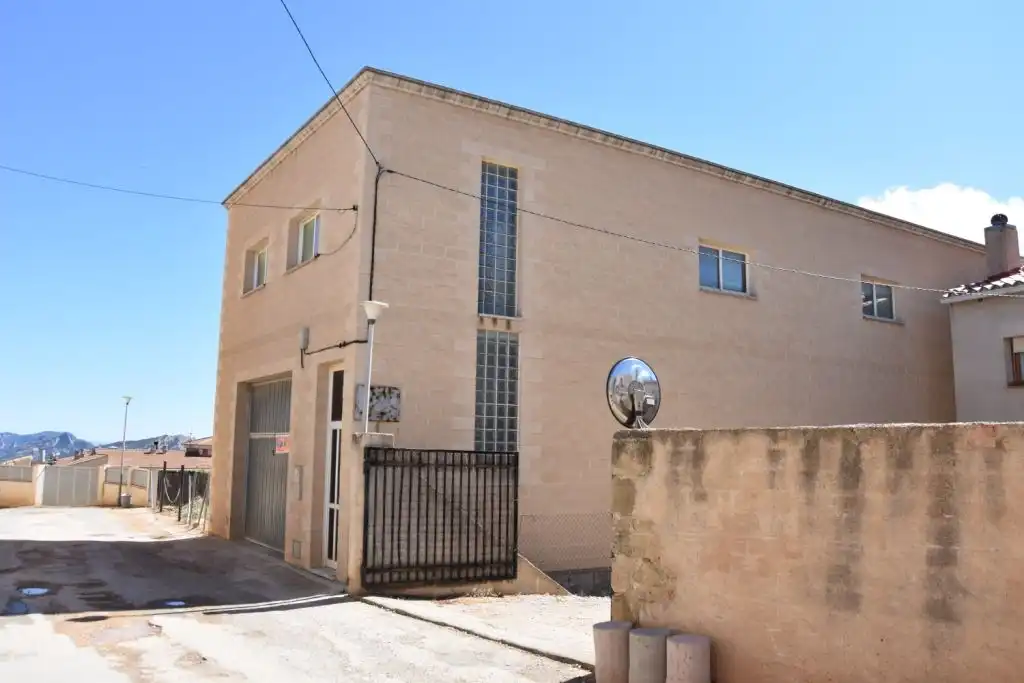 Nave industrial in vendita a Horta de Sant Joan, imagen 2