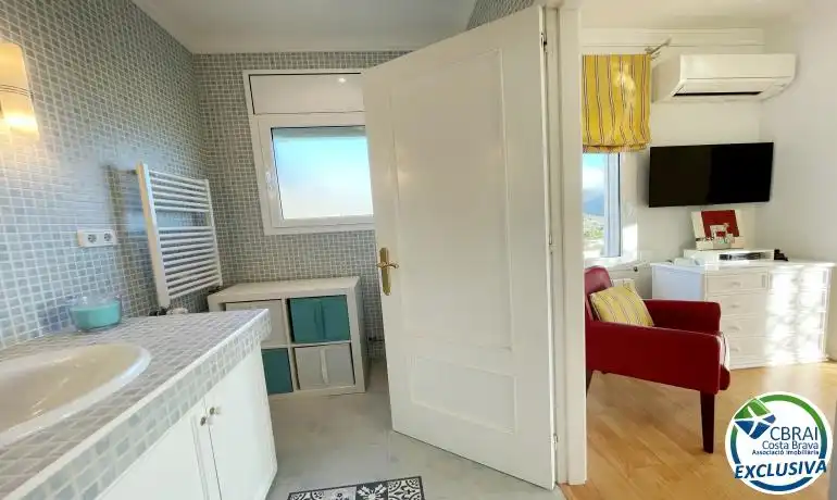 Casa o xalet en venda en Roses amb Aire condicionat, Calefacció i Jardí privat