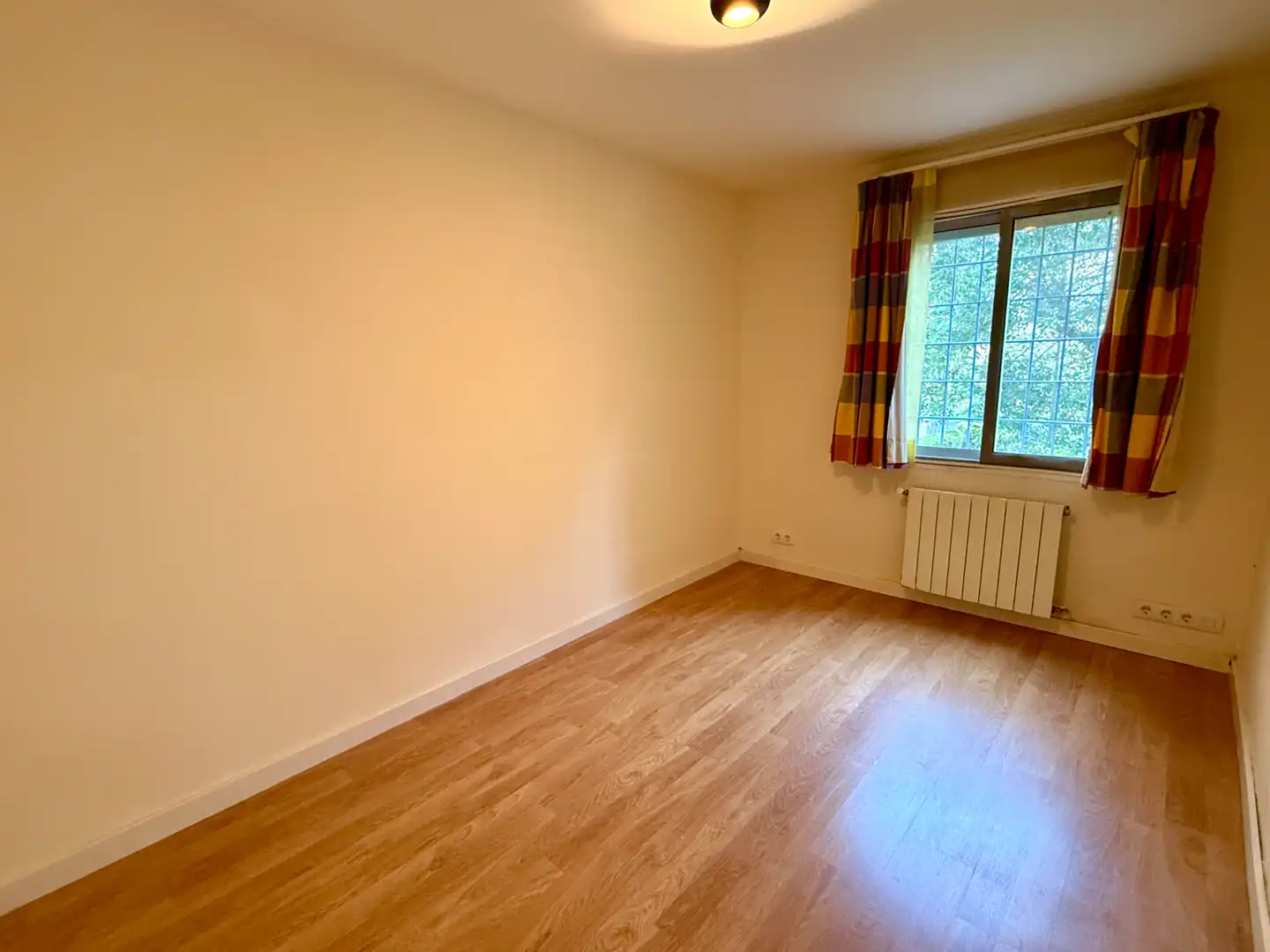 Dormitori de Dúplex en venda en Barcelona amb Calefacció, Parquet i Terrassa